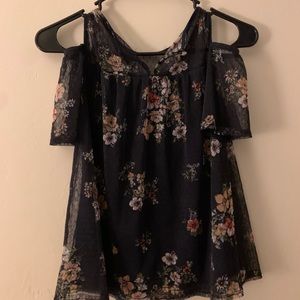 Floral blouse top